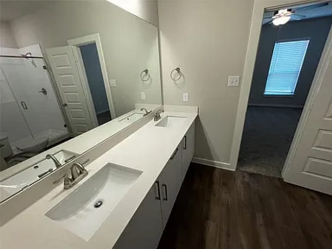 Building Photo - 9807 Grosbeak Ln