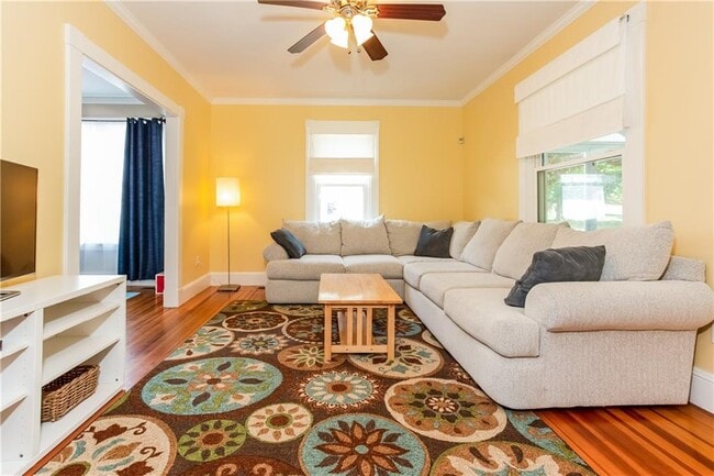 Building Photo - 22 Bateman Ave