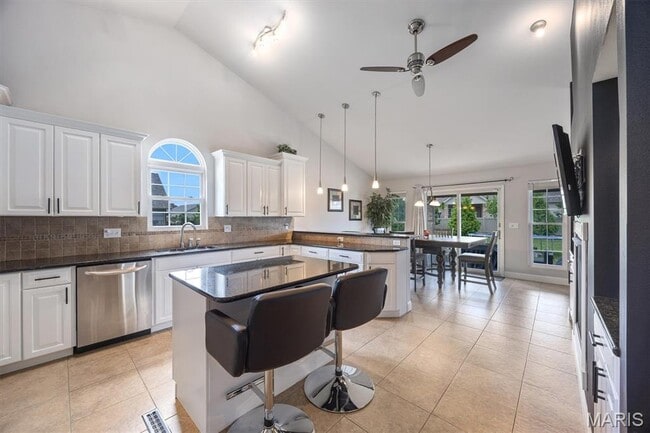 Building Photo - 437 Marbleton Cir