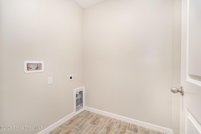 Building Photo - 5840 Granite Ln