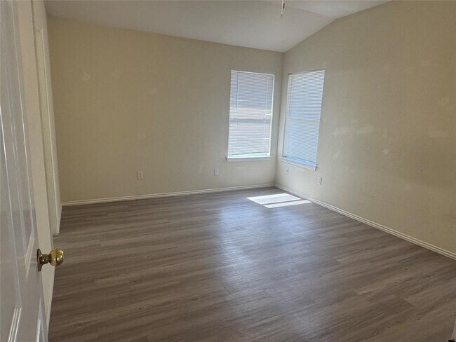 Building Photo - 1107 Bohica Way