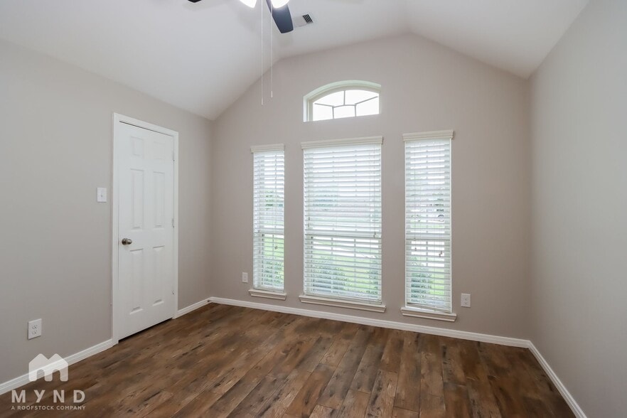 Building Photo - 20818 Falcon Hill St