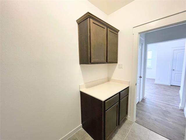 Building Photo - 2025 Dove Creek Ln