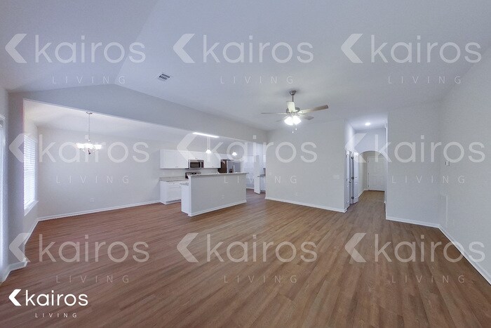 Building Photo - 822 Heather Dr