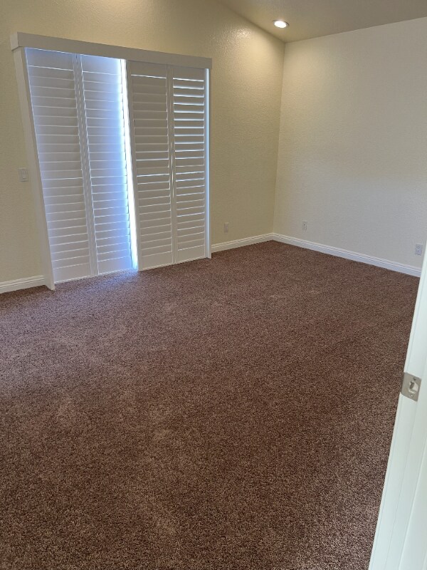Building Photo - 24430 Robinwood Dr