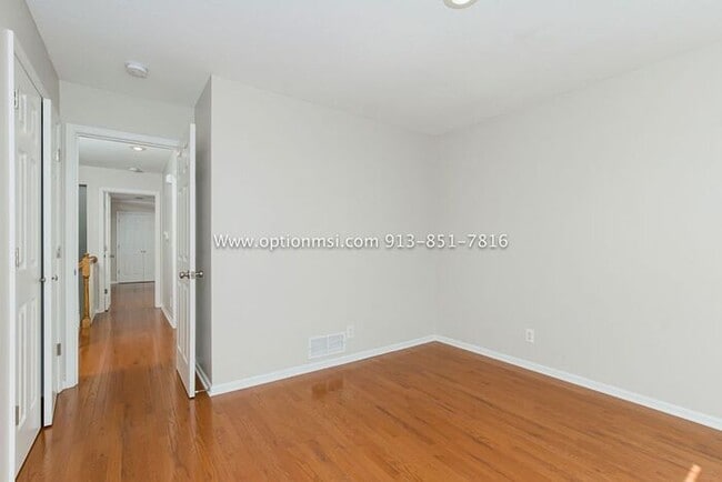Building Photo - Heatherwood Subdivision!