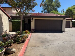 Building Photo - 607 E Palm Ave