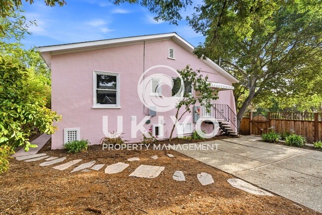 Building Photo - 1801 Marin Ave