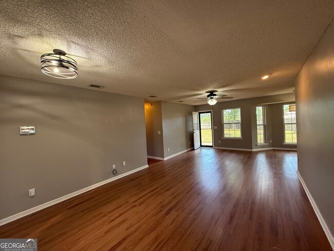 Building Photo - 309 N Belmont Ct