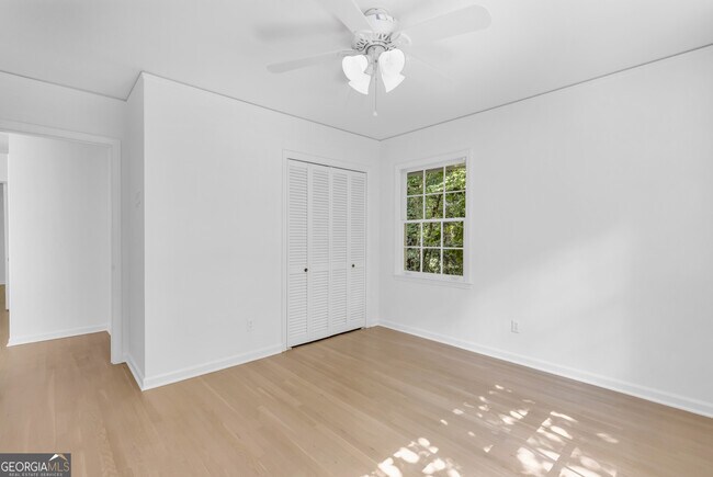 Building Photo - 5095 S Trimble Rd
