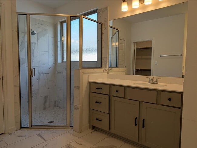 Building Photo - 2624 Franciscana Way