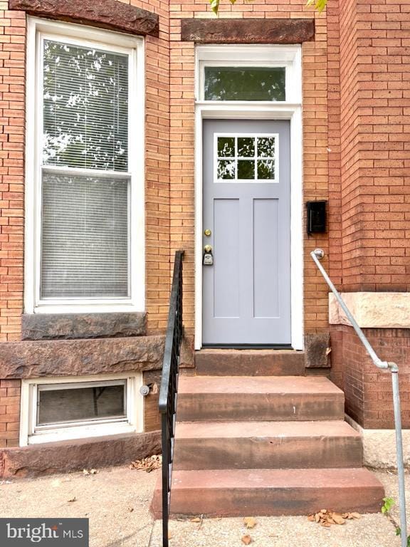 Building Photo - 406 W 28th St