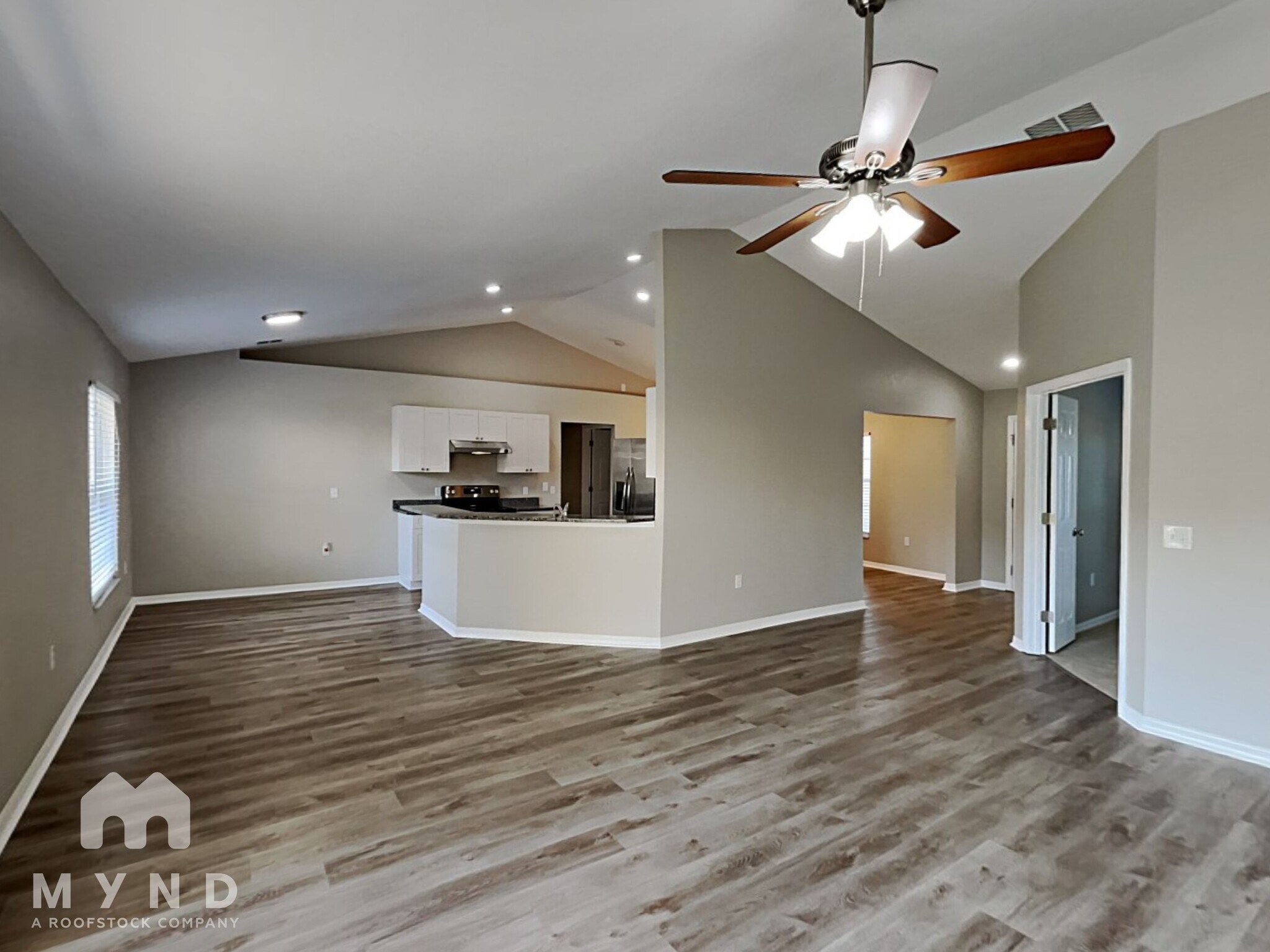 Building Photo - 3189 Thoroughbred Loop N