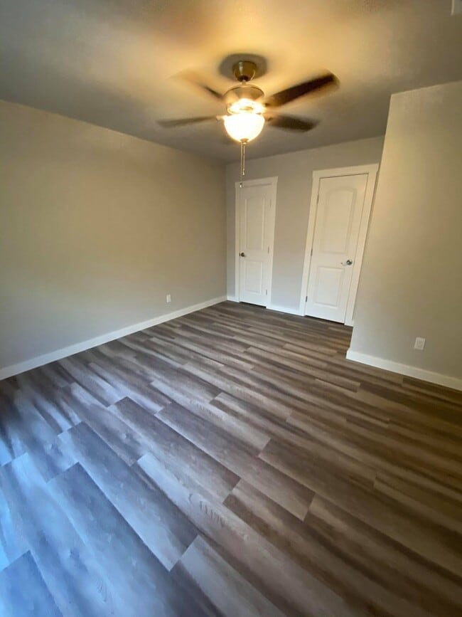Building Photo - 518 Wigwam Ln