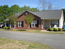 Building Photo - 238 S Main St