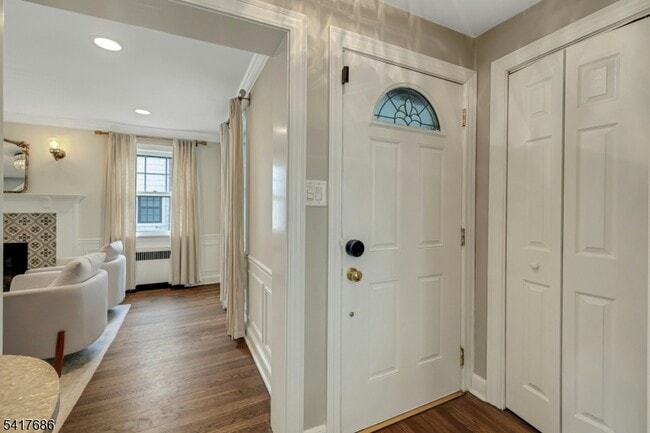 Building Photo - 21 Ridgedale Ave