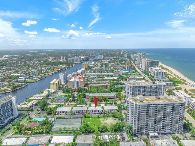 Building Photo - 3213 Colony Club Rd