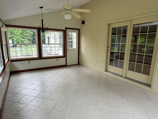 Building Photo - 5018 Ballybridge Dr