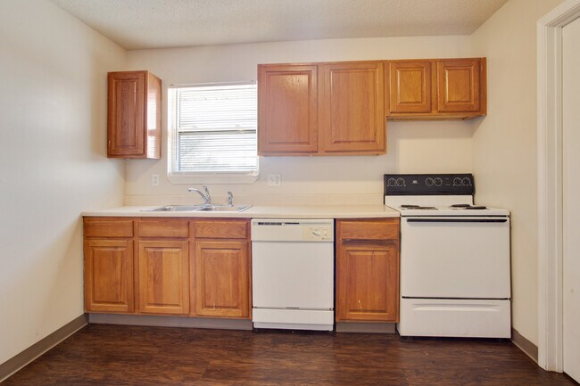 Building Photo - 4842 NW Homestead Ter