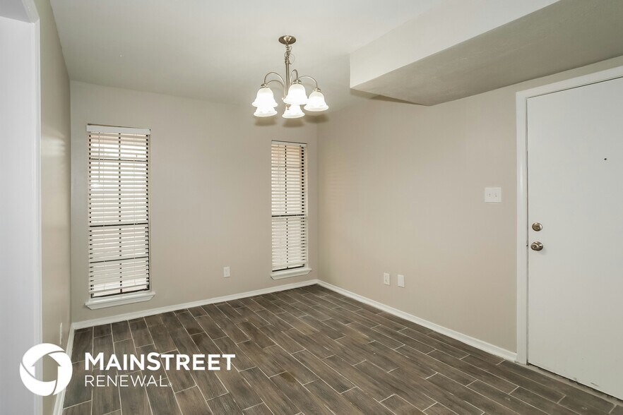 Building Photo - 4413 Larner St