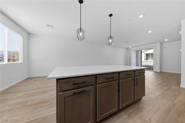 Building Photo - 9238 Soho Sky Ct