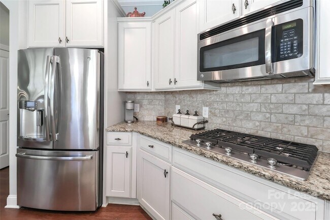 Building Photo - 115 Brawley Point Cir