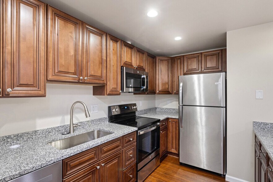 Interior Photo - 73rd Ave Apartments