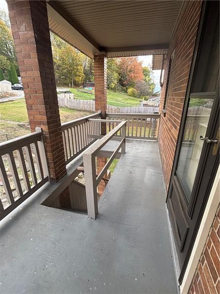 Building Photo - 2662 Beaver Rd