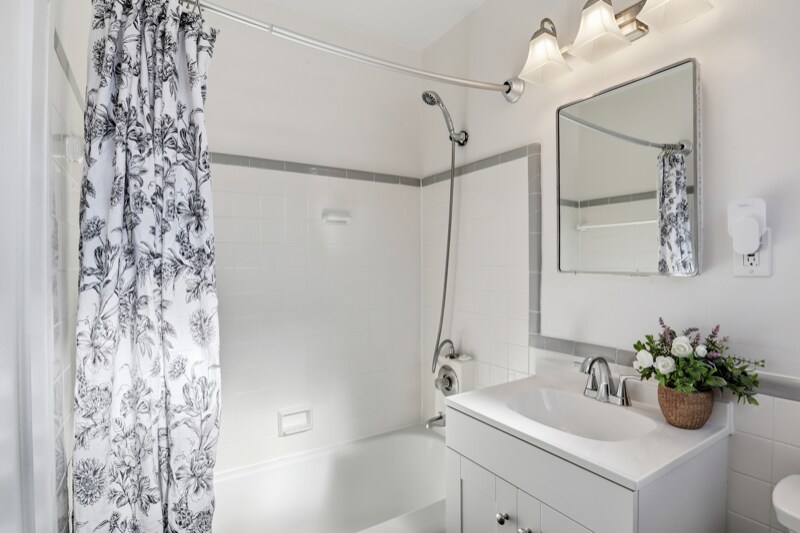 Building Photo - 3115 Martha Custis Dr