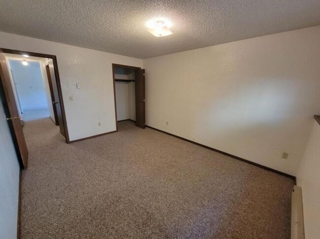 Building Photo - 4 bedroom in Billings MT 59101