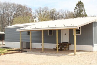 Building Photo - Mobile Home