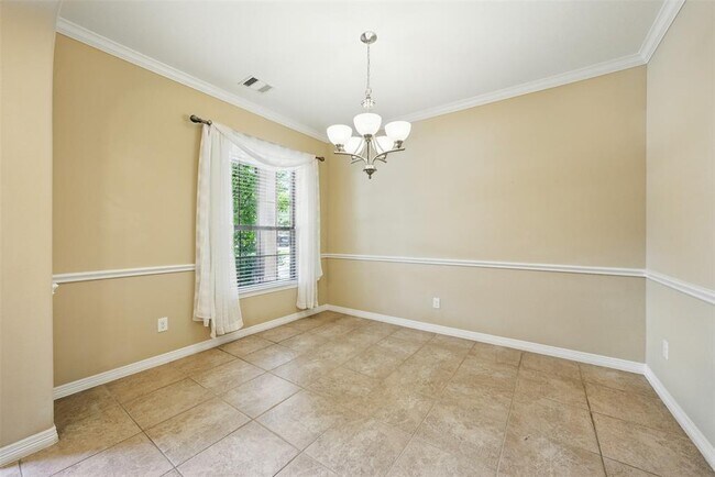 Building Photo - 27154 Harvest Pointe Ln