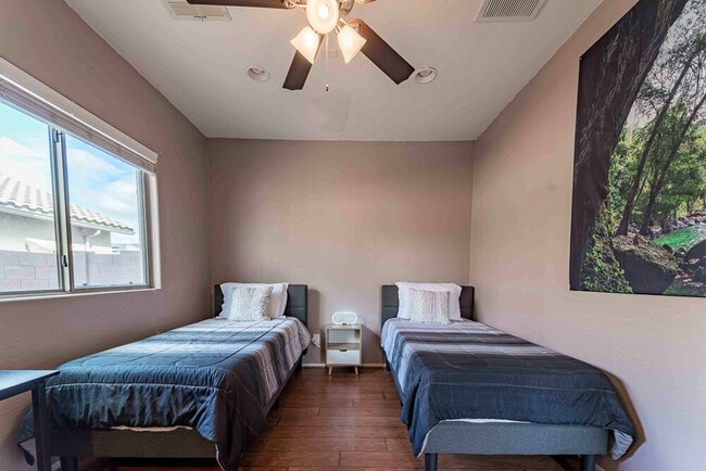 Building Photo - 1761 N St Francis Pl