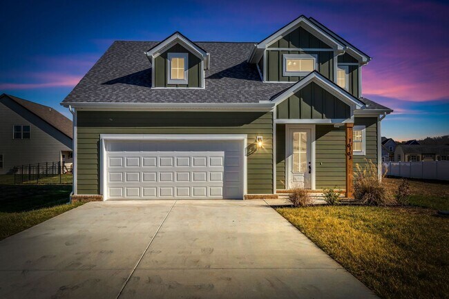 Building Photo - Charming New Build