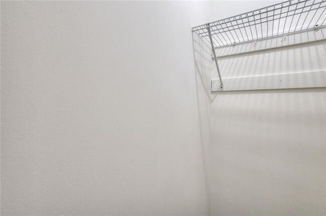 Building Photo - 3946 Green Oak Dr