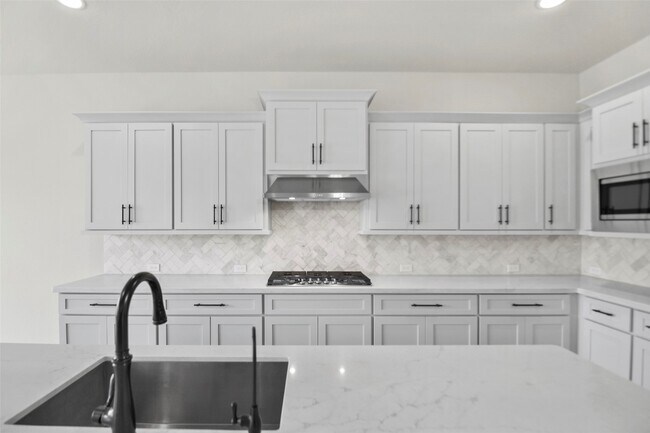 Building Photo - 28080 Woodland Bend Way