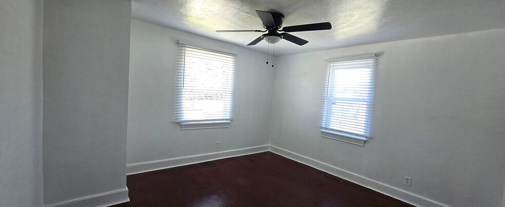 Bedroom 1 - 818 Coolidge St