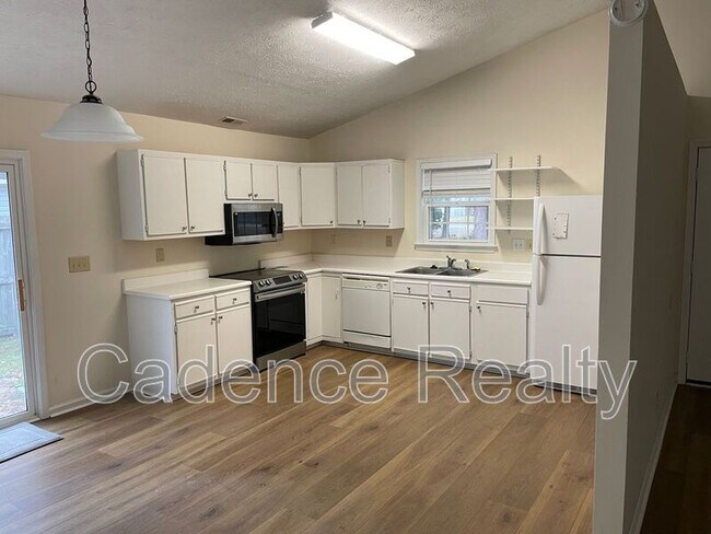 Building Photo - 404 Beasley Rd