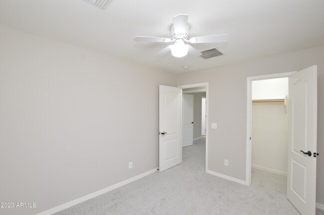Building Photo - 971 S Brewer Dr