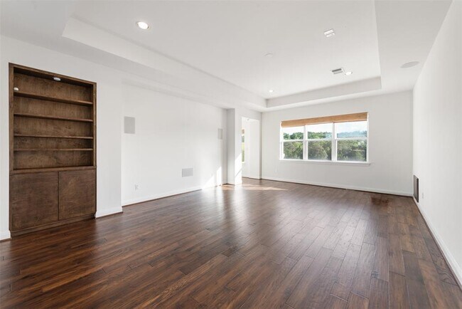 Building Photo - 716 Crestone Stream Dr