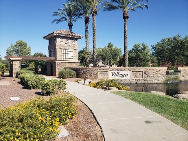 Building Photo - 208 E Caribbean Dr