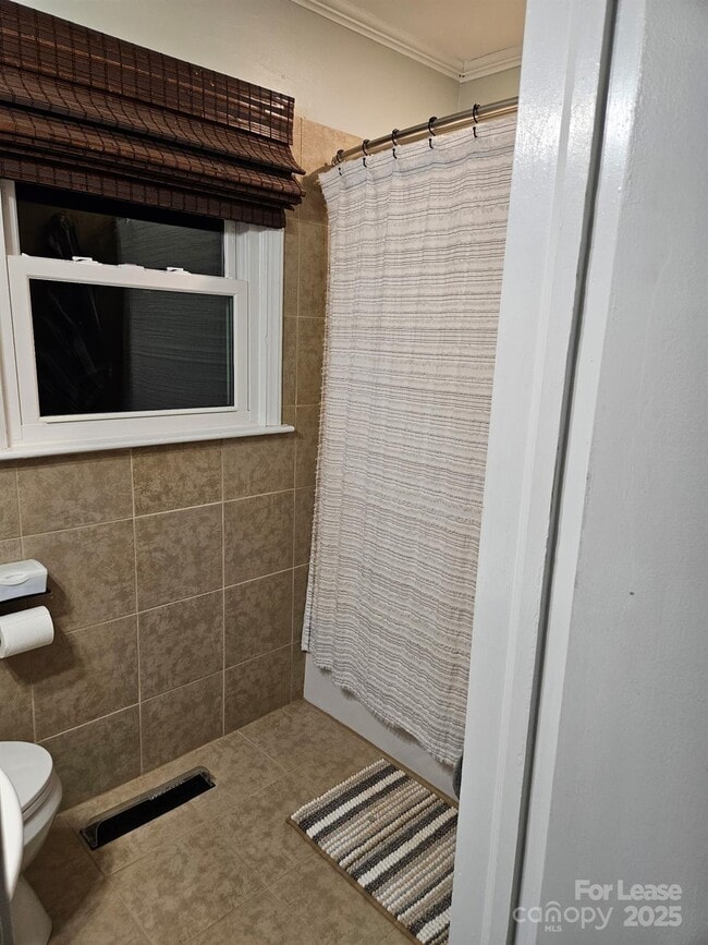 Building Photo - 4820 Gilmore Dr