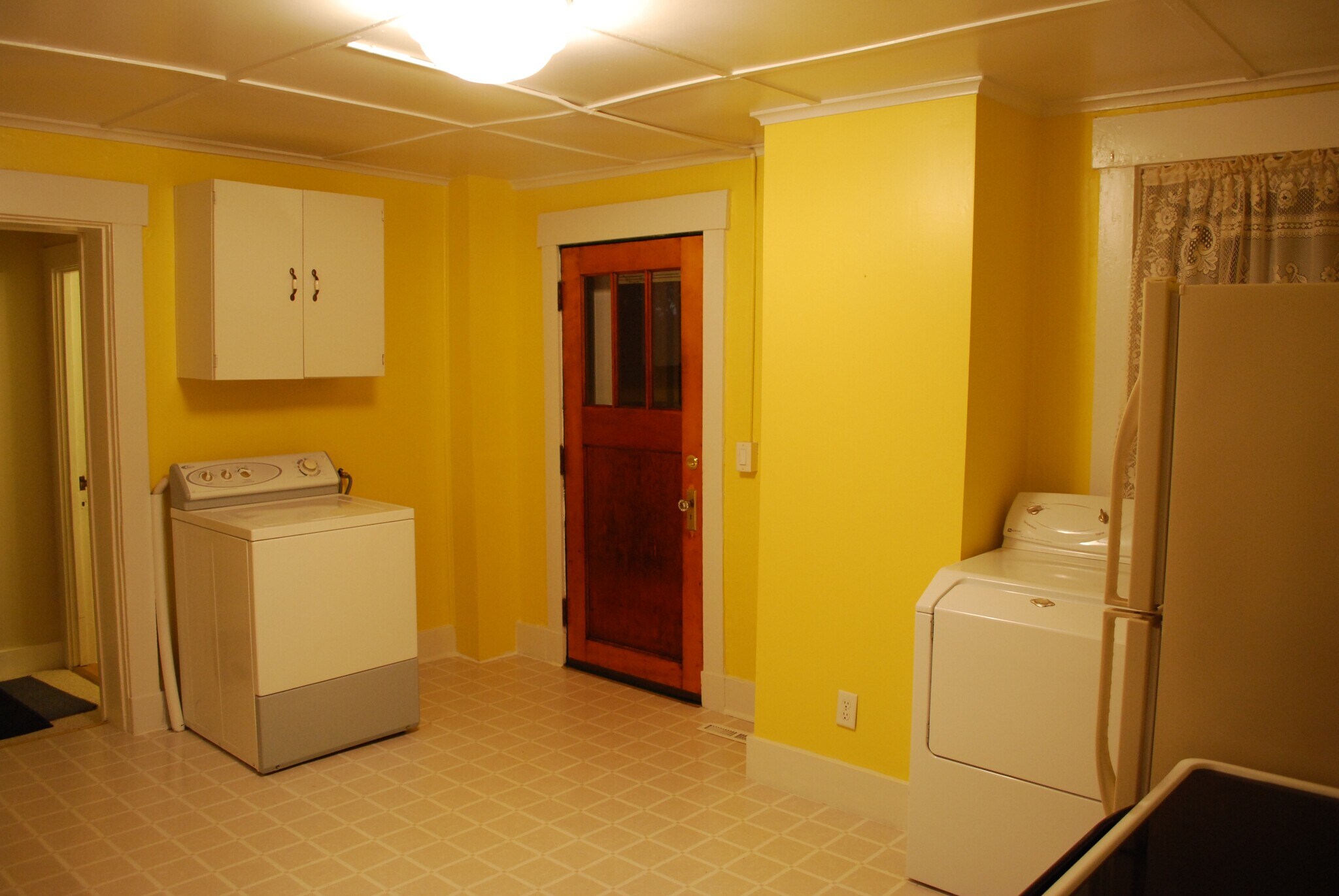 Kitchen - 421 Summit St