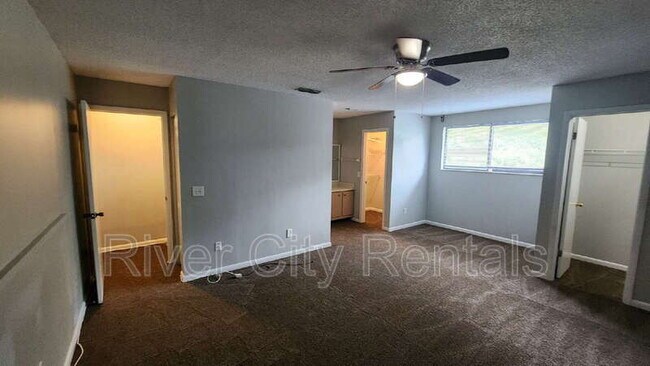 Building Photo - 5646 Greatpine Ln N