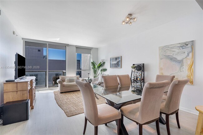 Building Photo - 253 NE 2nd St