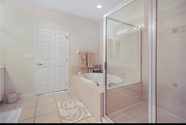 Building Photo - 9621 Spanish Moss Way