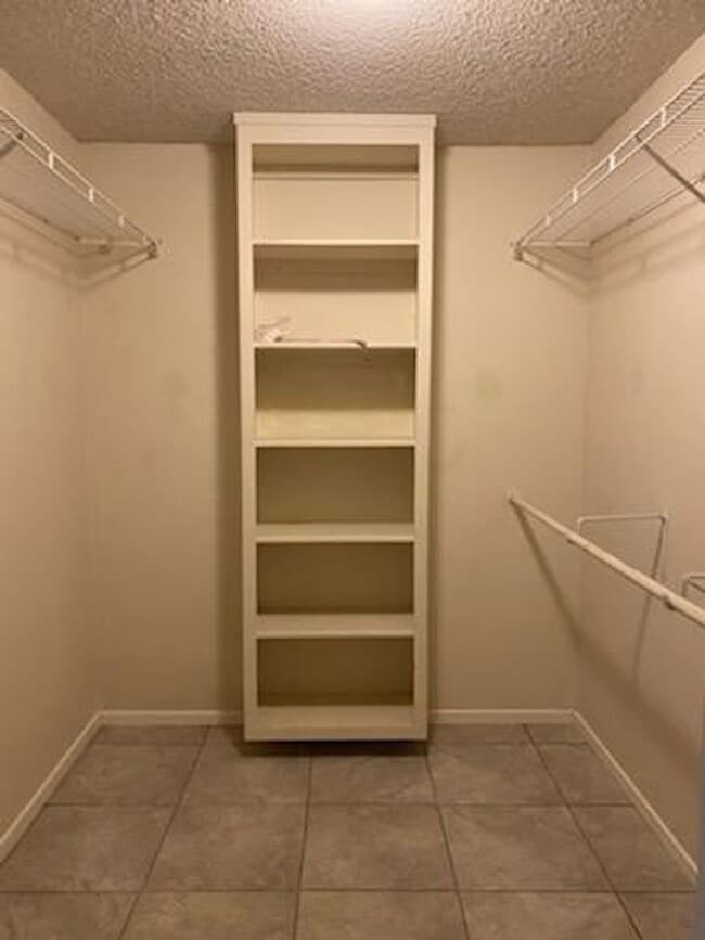 Building Photo - Carlsbad Condo, Close to Good Schools w/ L...
