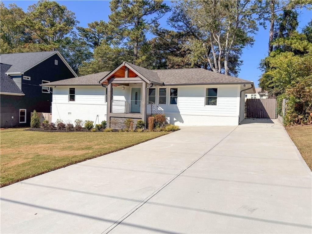 Building Photo - 1912 Canmont Dr NE