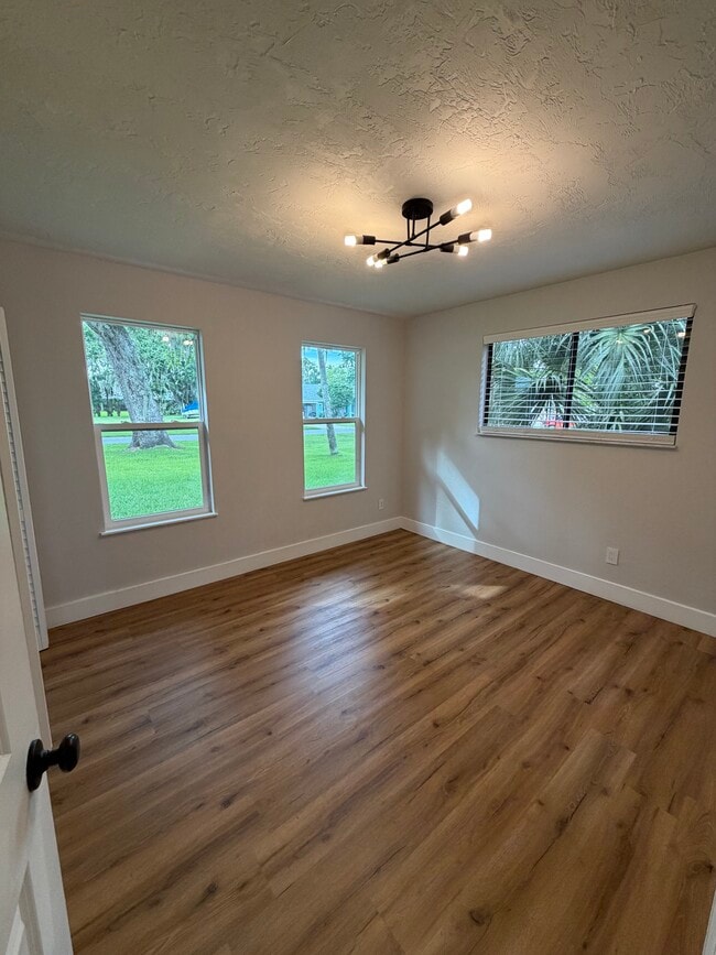 Building Photo - 2286 Swoope Dr