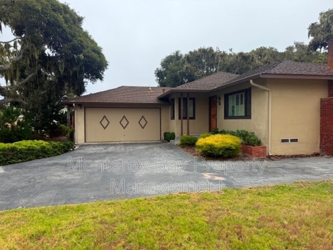 Building Photo - 707 Marino Pines Rd